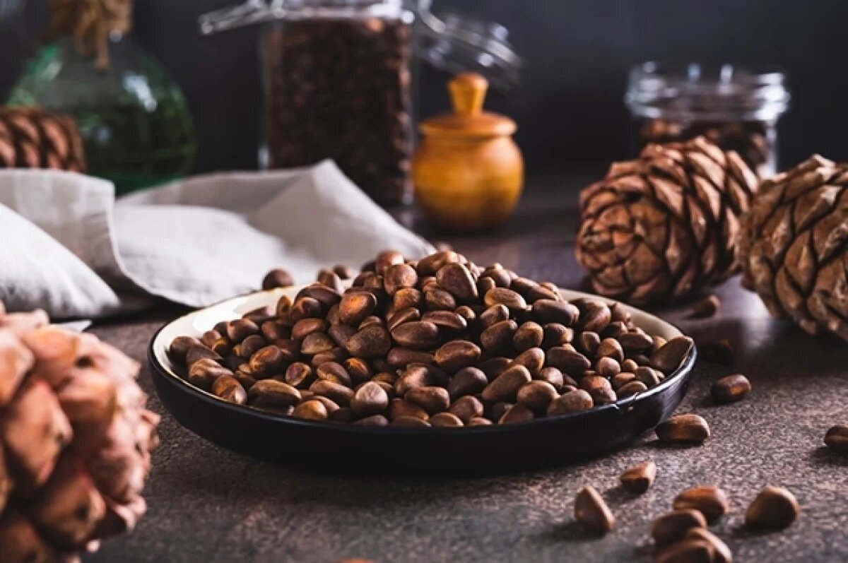    На границе с Китаем пресекли контрабанду 25 тонн кедровых орехов