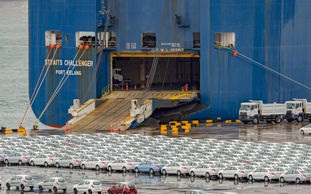 Предлагаемые меры могут снизить производство автомобилей на 30% (Фото: Igor Grochev / Shutterstock / FOTODOM)