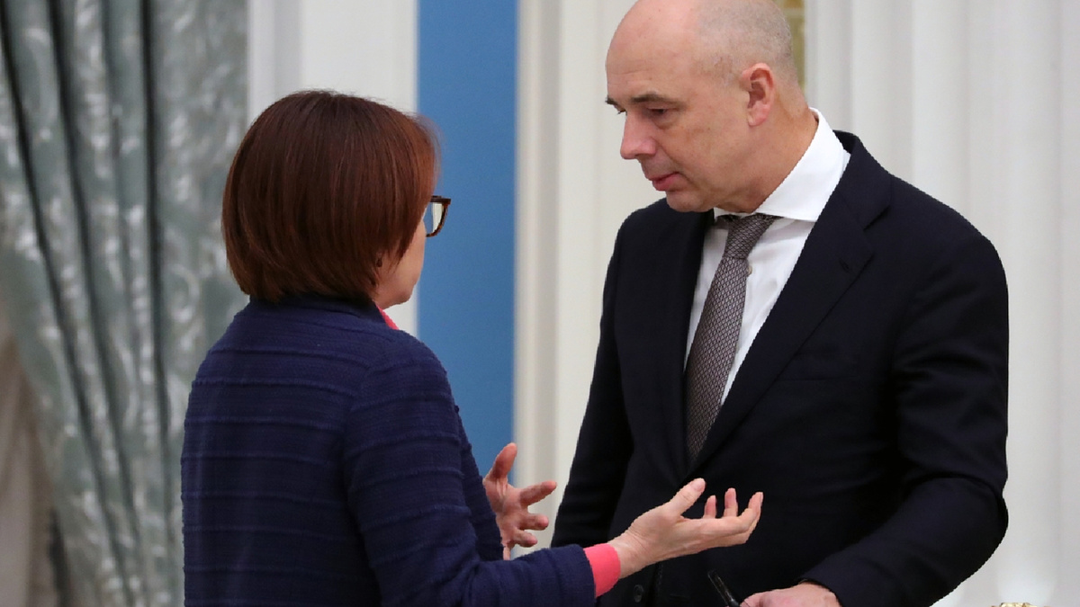 Экономическая нестабильность: что заставит людей массово снимать деньги?