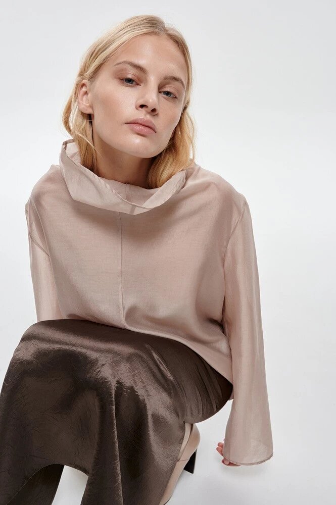 Блуза в самом актуальном пудровом цвете