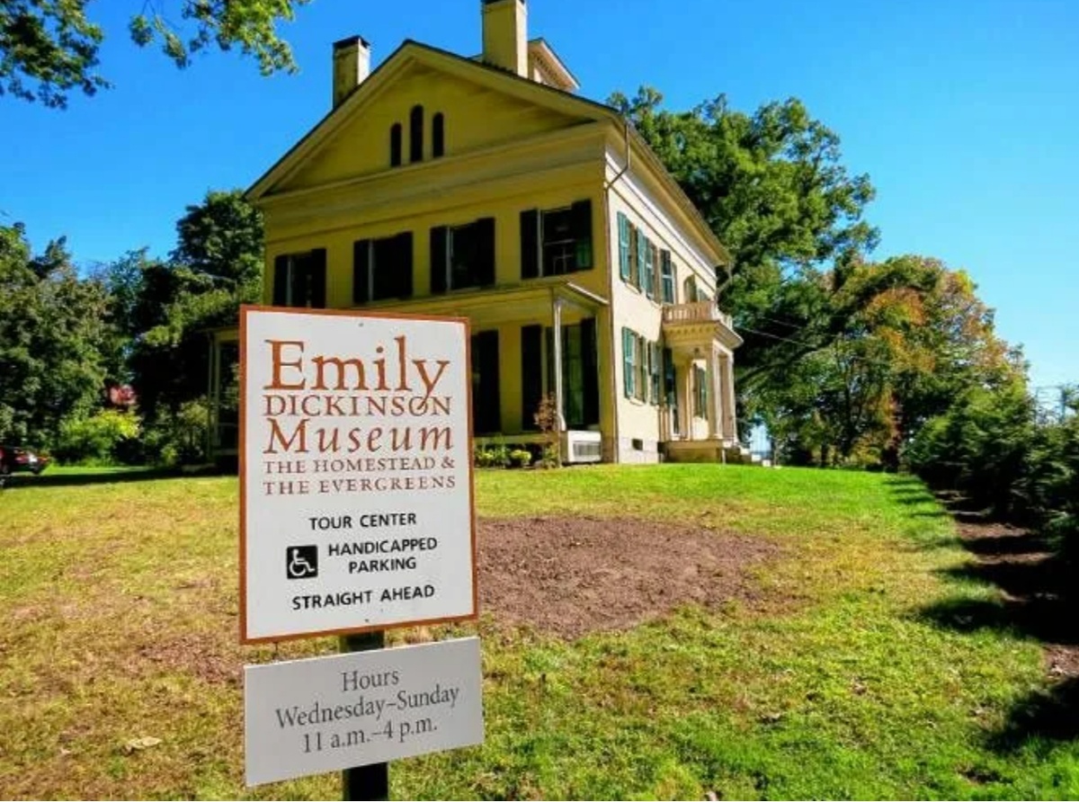 Дом-музей Эмили Дикинсон