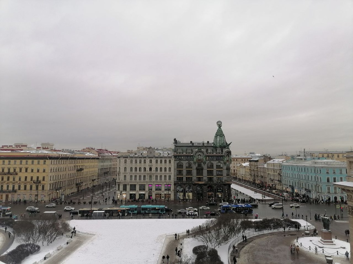 Виды со смотровой площадки. Основной вид. Листай вбок, чтоб посмотреть все ракурсы.
