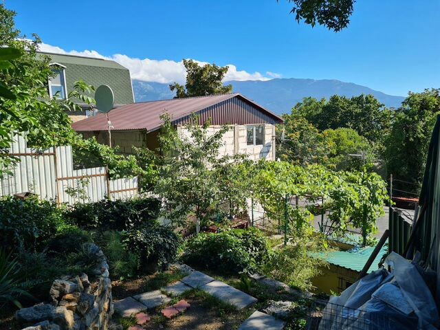 Земельные участки под индивидуальное жилищное строительство в Ялте