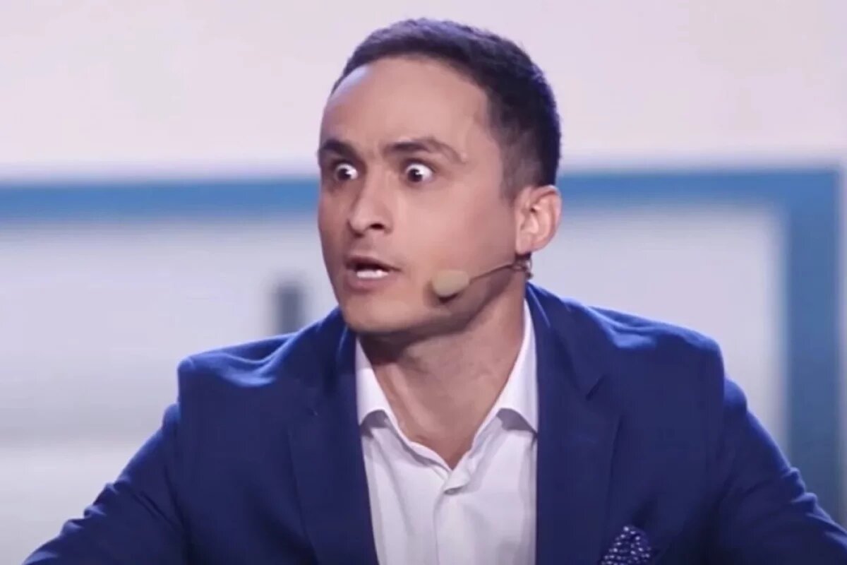    Игорь Ласточкин — украинский и российский актёр, шоумен и телеведущий.