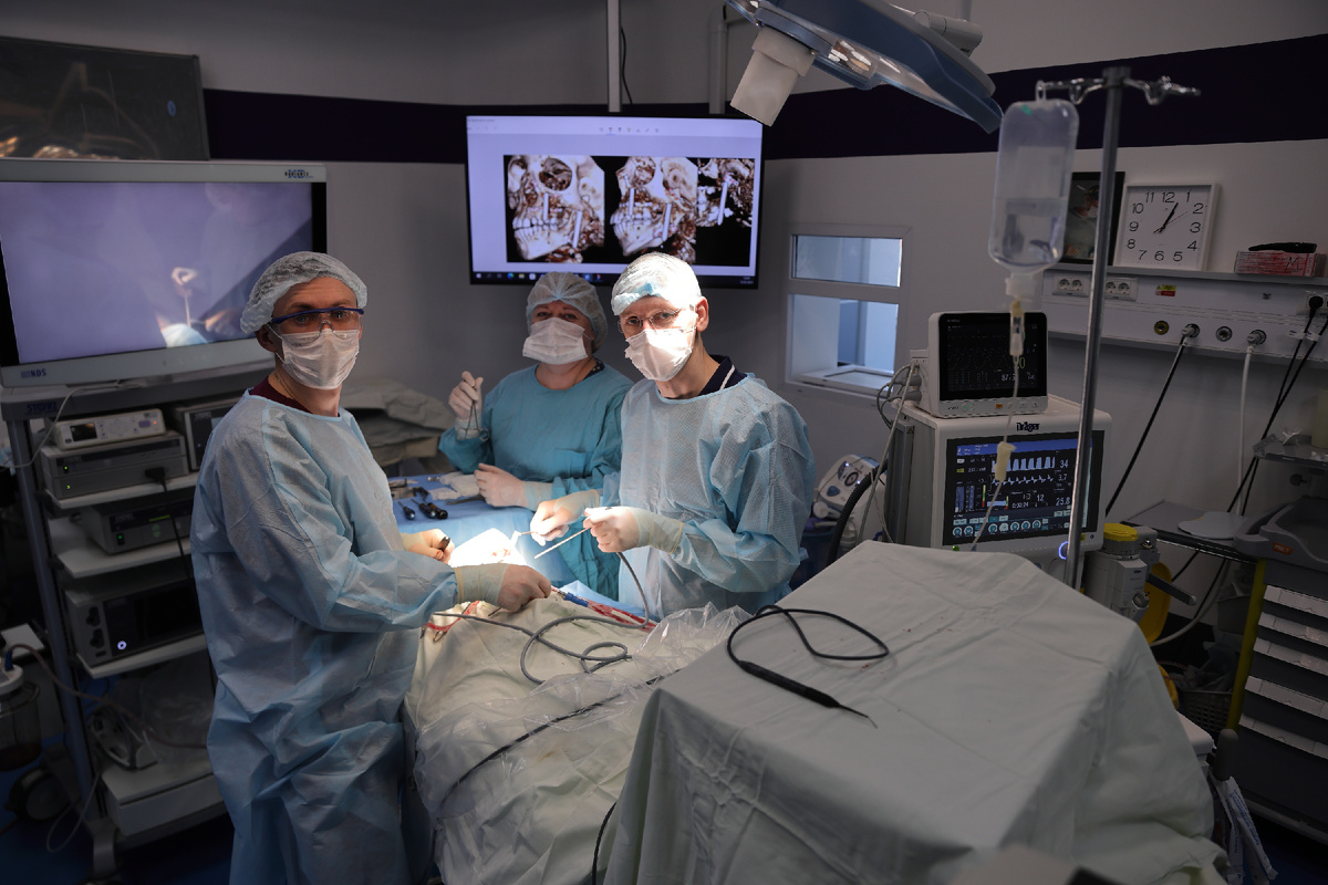 Основным звеном в реабилитации детей с ВЧЛП является хирургическая операция