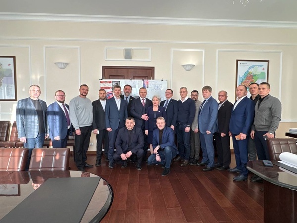    Главу Оренбурга Сергея Салмина проводили на СВО