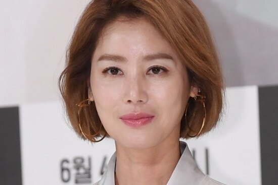     Мошенники используют фото актрисы Ким Сон Рён для обмана: предупреждение от агентства