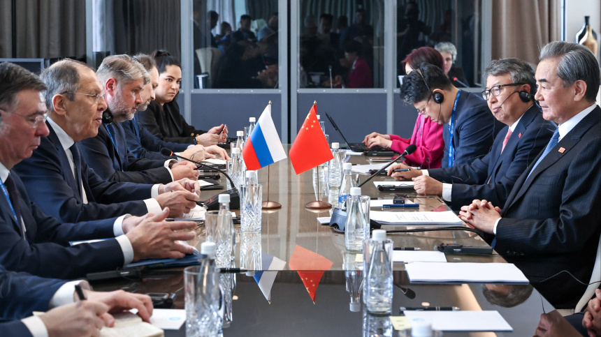    Фото: Пресс-служба МИД РФ/ТАСС; 5-tv.ru