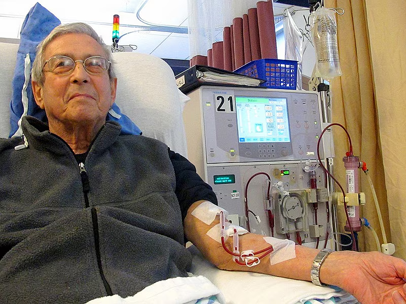 Артериальная гипертония и сахарный диабет чаще иных причин приводят людей к гемодиализу