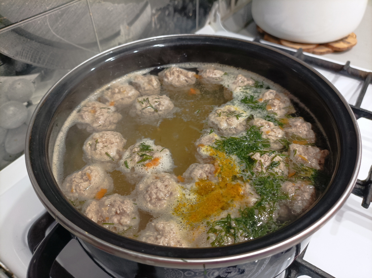 Суп с фрикадельками