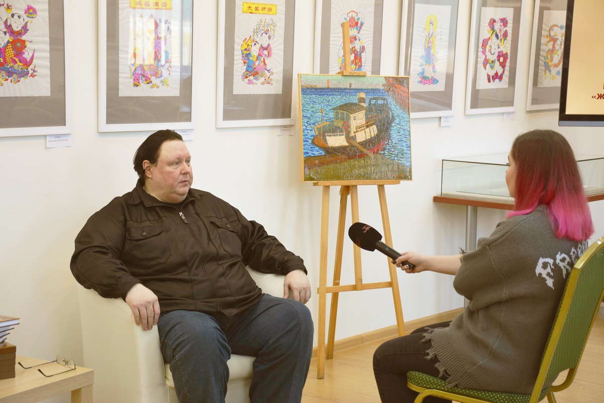 Презентация книги Александра Глухова "Живопись и графика Алексея Акиндинова. Под редакцией Любови Серебряковой". Рязанская областная универсальная научная библиотека имени Горького, 4 февраля 2025 год.