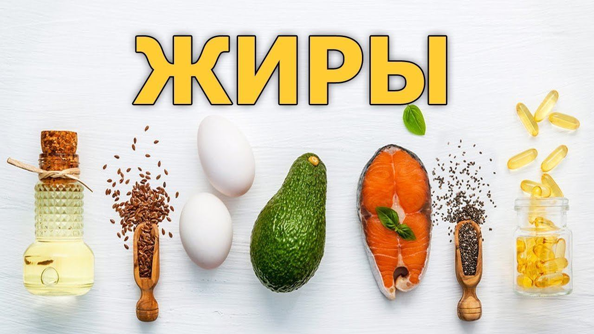 Man eating chips. Привкус жира. Привкус лимона во рту. Привкус жира. Привкус соды во рту причины.