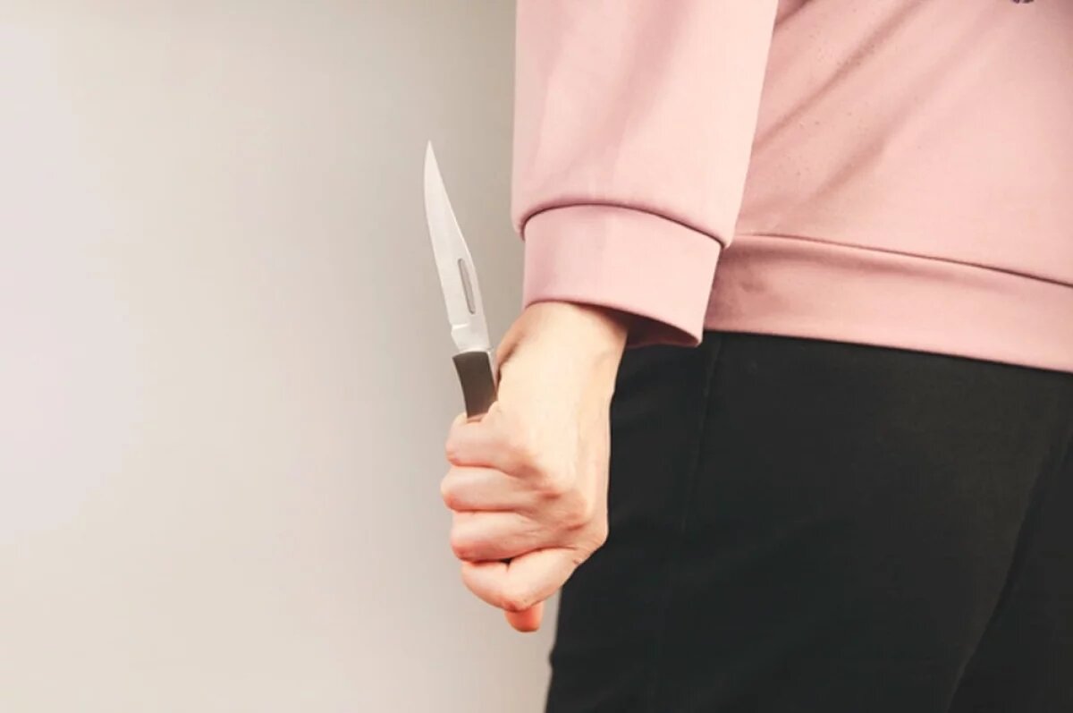    Убила из-за трех тысяч.