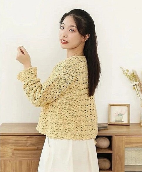 Ажурный пуловер с объёмными рукавами  на завязках  Вязание для Вас