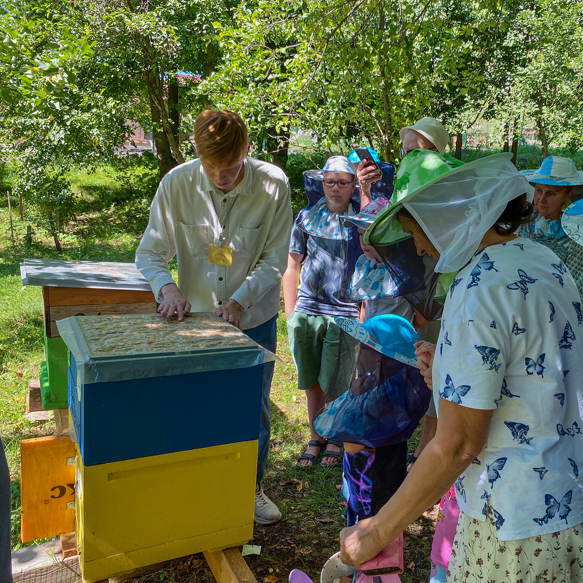 Экскурсия на "Пантелеймоновой пасеке"