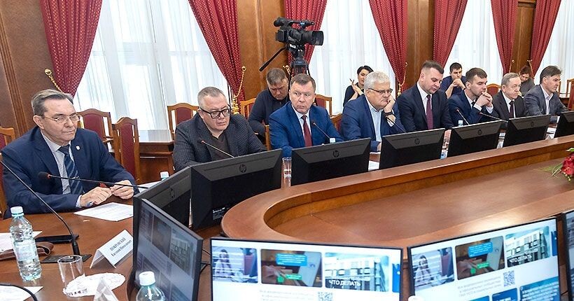 На заседании комитета по строительству, жилищно-коммунальному комплексу и тарифам.