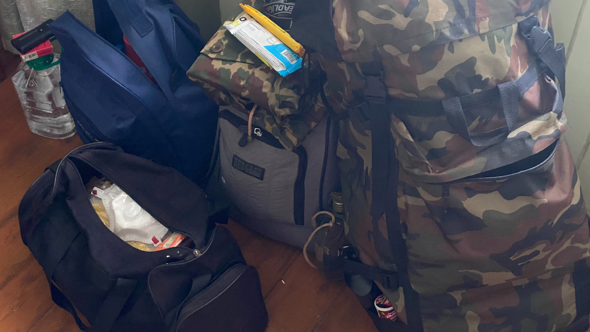 Комплектование "тревожных рюкзаков"