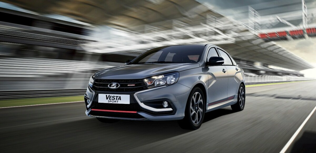 Lada Vesta Sport выпускалась с турбированным двигателем 1.8 литра мощностью 145 л. с. Для "обычных" автомобилей отечественного бренда агрегат не подойдет -  это специфический мотор который, рассчитан на работу на высоких оборотах.