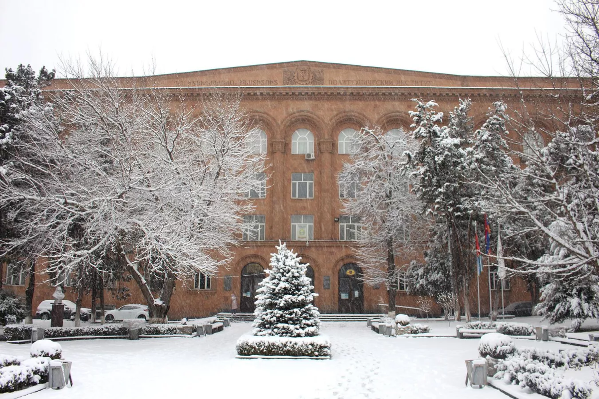 © Photo : National University of Architecture and Construction of Armenia