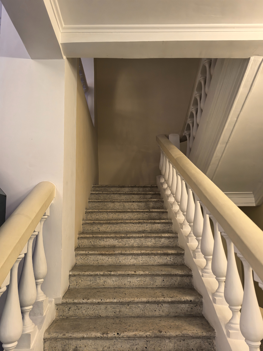 Лестница на 2 этаж.