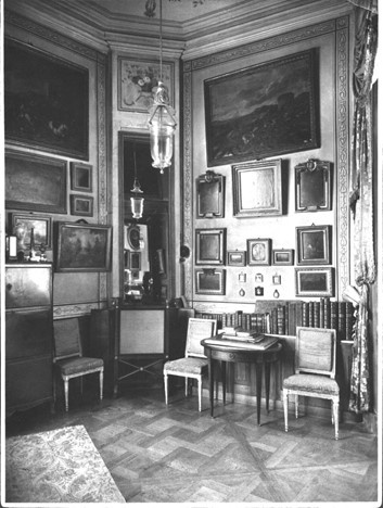 Гатчинский дворец. Башенный кабинет императора Павла I.
Архивное фото 1941 г.
