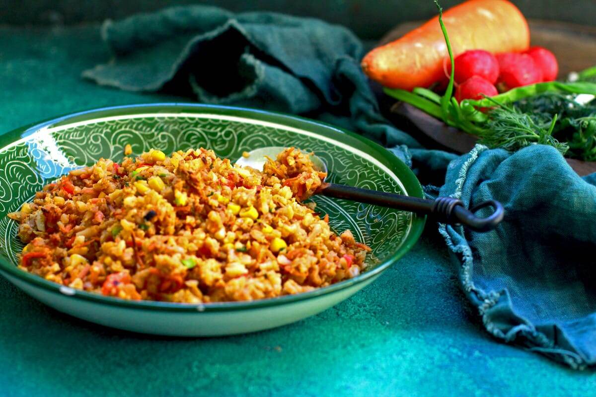 Рис из цветной капусты с овощами от Елены Некрасовой: https://t.me/urbanistka_vl