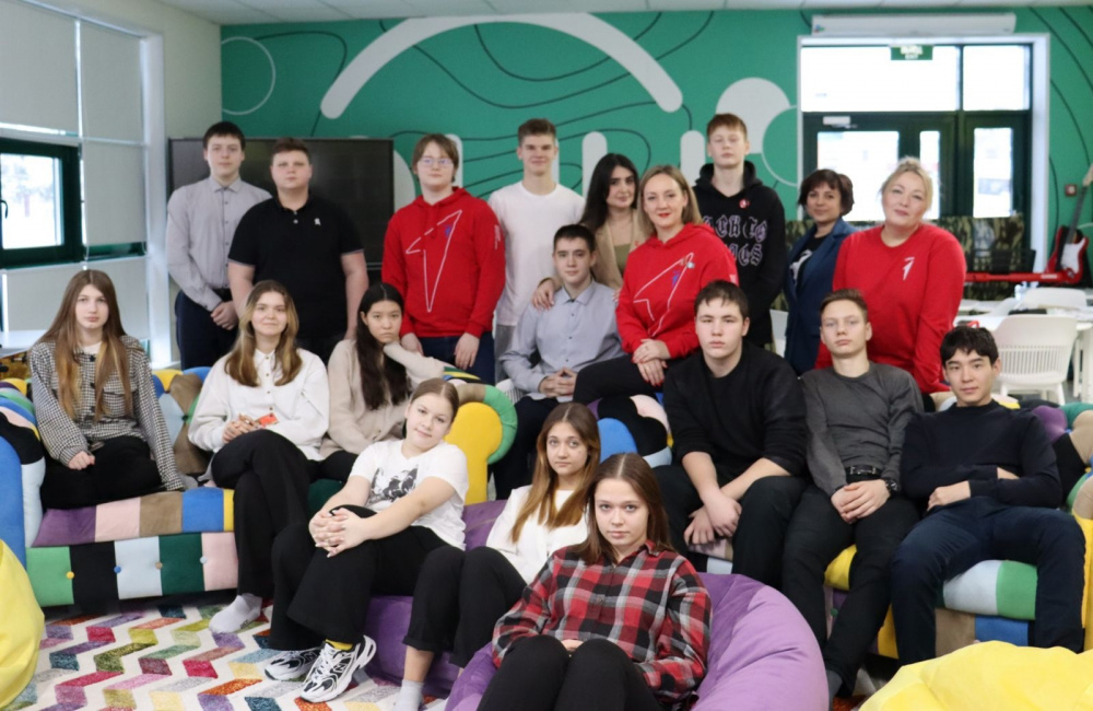    Молодежь Сургутского района приглашают принять участие в проекте «Поехали на форум?»