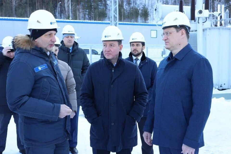    Осмотр новой подстанции 110 кВ "Озерная" в Республике Алтай. Источник: Телеграм-канал главы Республики Алтай Андрея Турчака