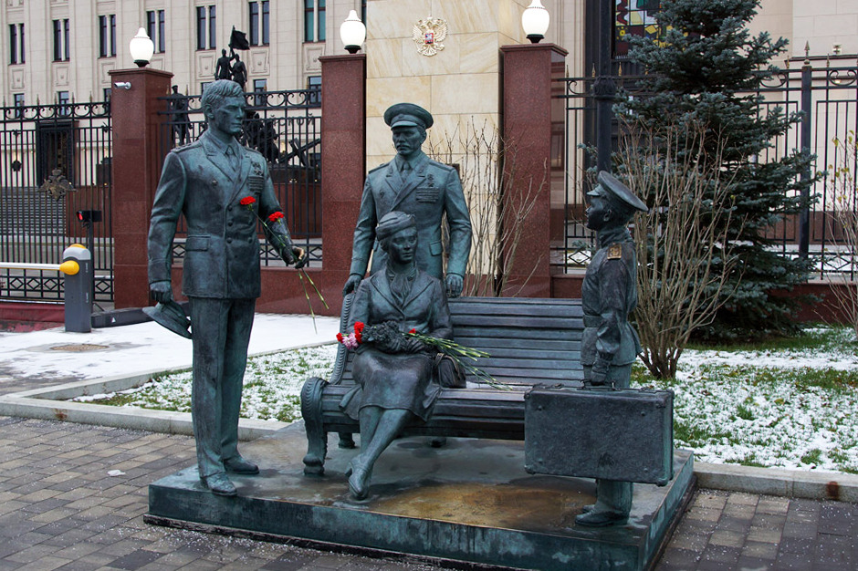 Памятник героям фильма «Офицеры»