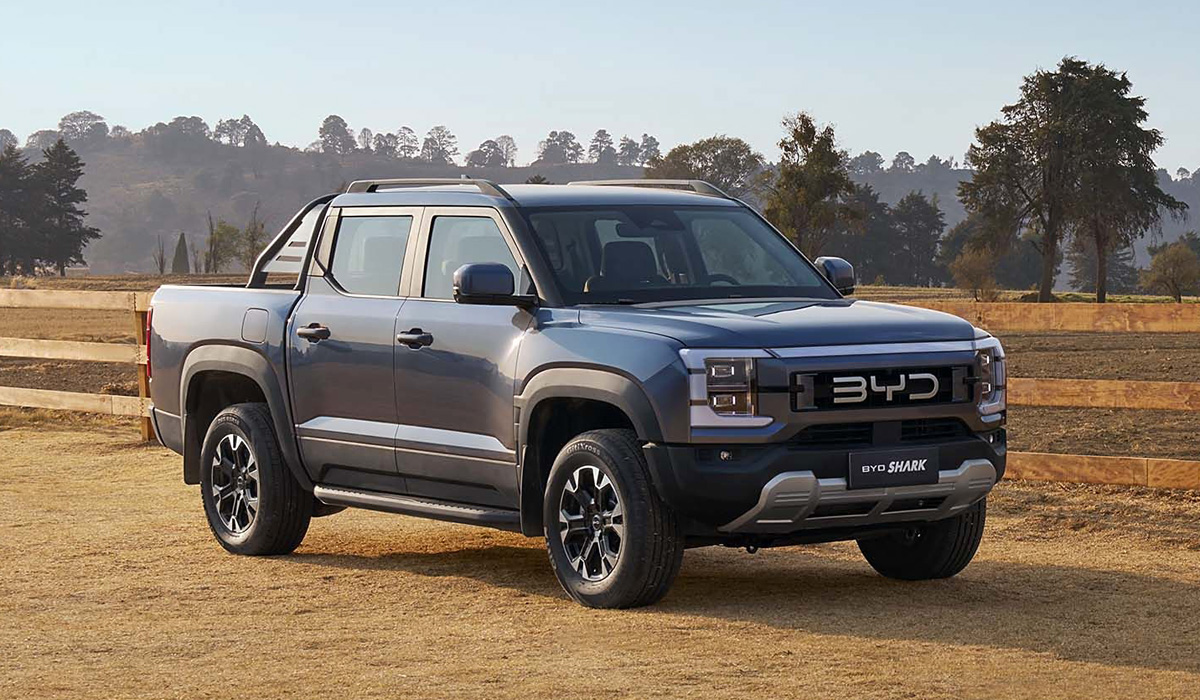 Дизайн пикапа был разработан Вольфгангом Эггером, бывшим главным дизайнером Audi и Alfa Romeo.