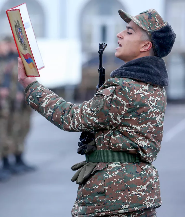 © Photo : press office of the MoD of RA