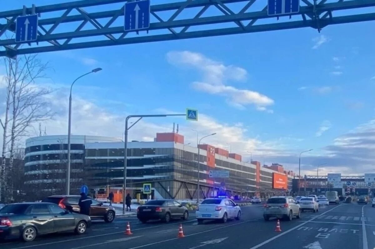    Грузовик сбил насмерть мужчину на пешеходном переходе в Химках