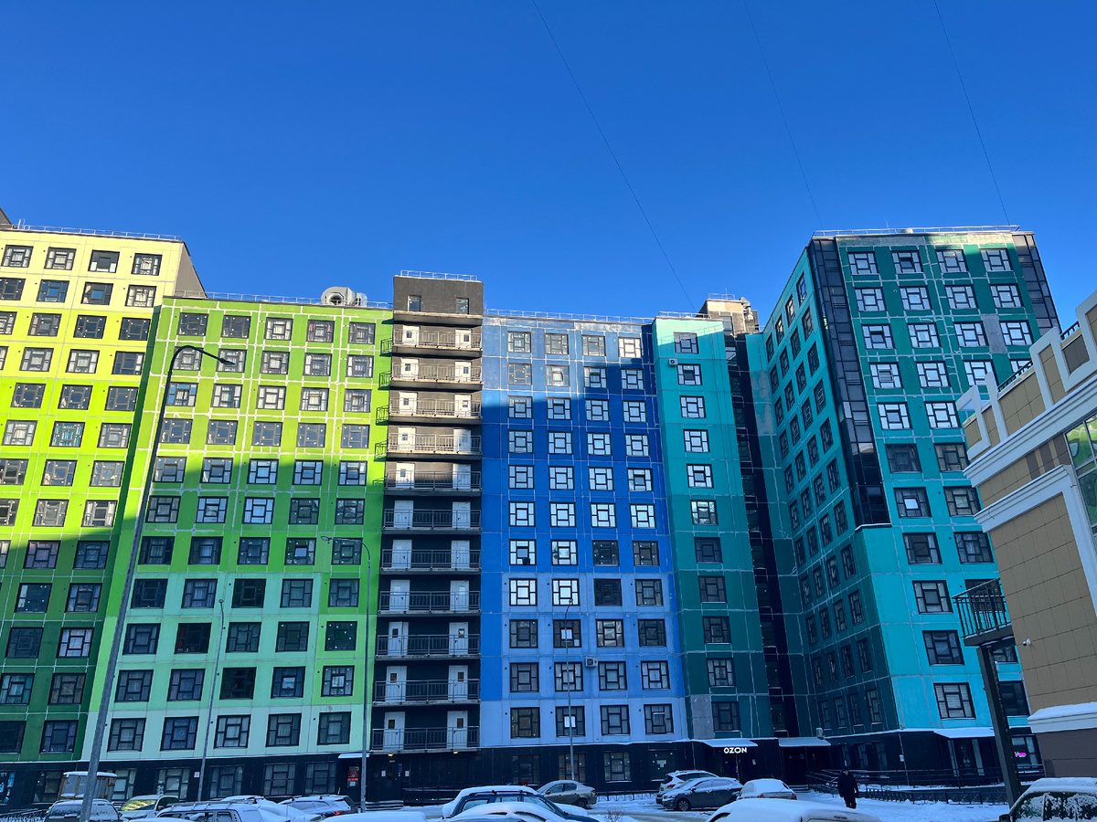 Двор домов 63 и 67 (ЖК "Ромашки", ранее назывался ЖК "Силы природы")