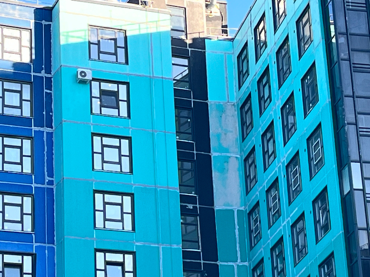 Фасад дома 67 - аналогично плохое состояние