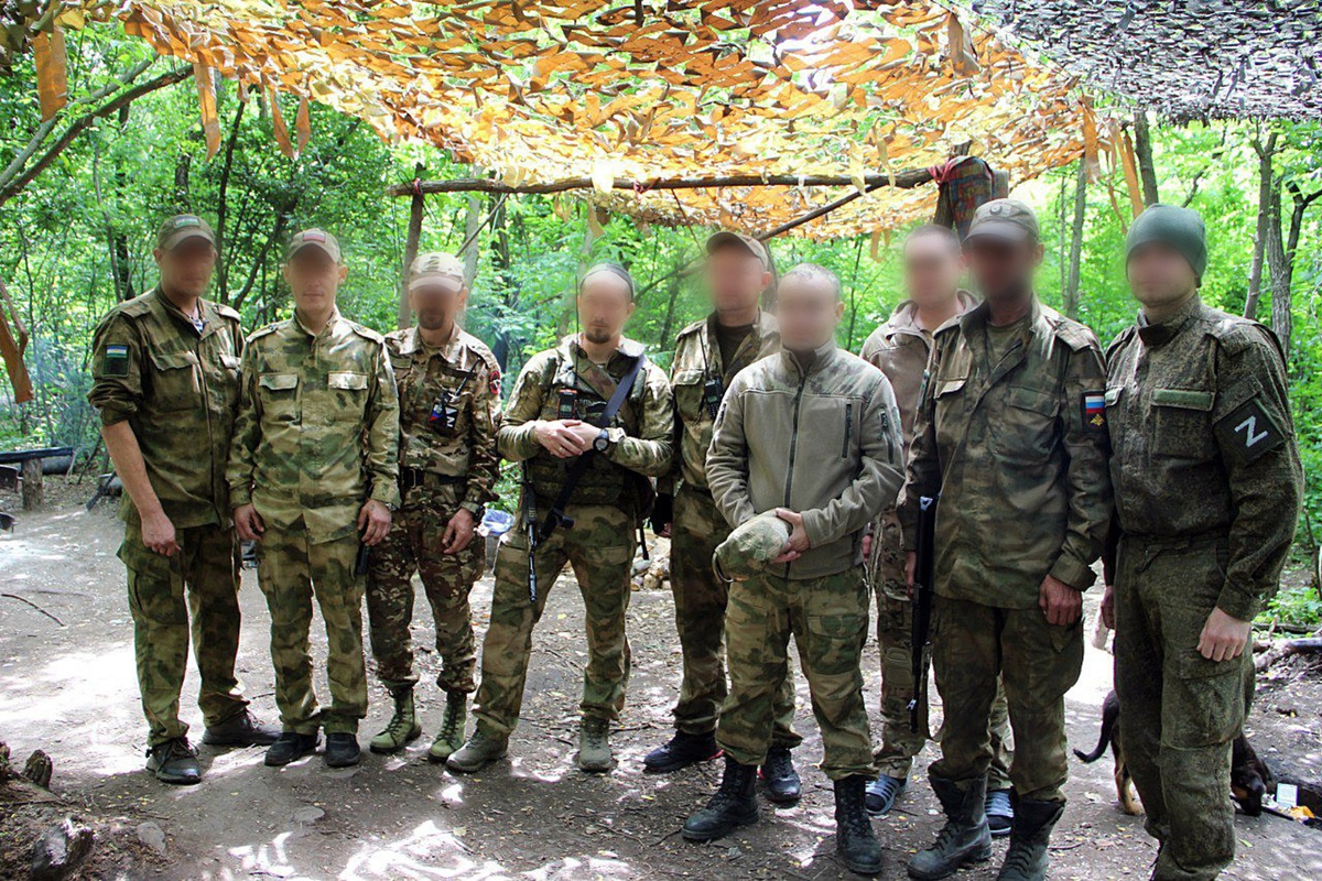 Они — доставаловцы, и звания почетнее для них нет.Фото:Эдуард КУСКАРБЕКОВ