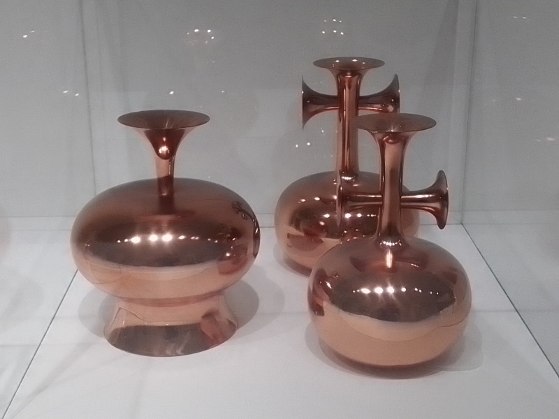 На выставке изделий Таллиннского ювелирного завода в Музее прикладного искусства и дизайна. Фото А. Айсберга