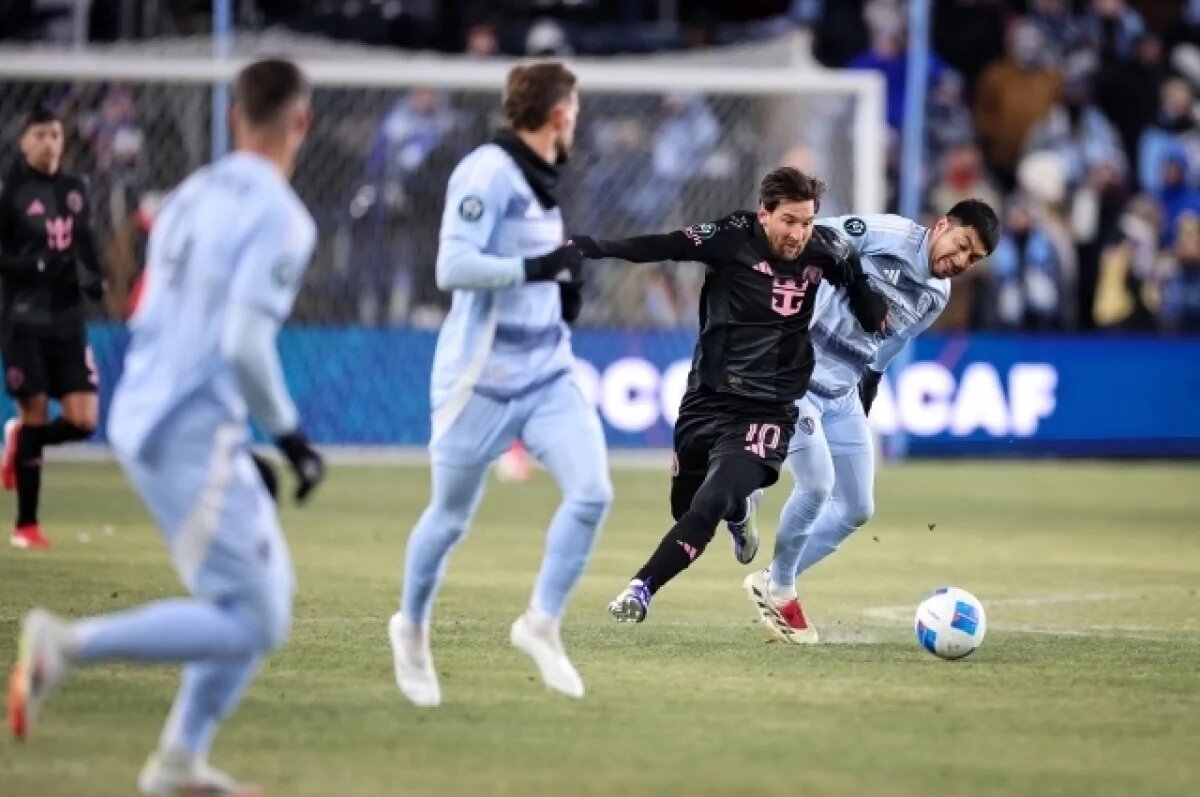    Арбитра Ортиса, попросившего у Месси автограф после матча, накажут