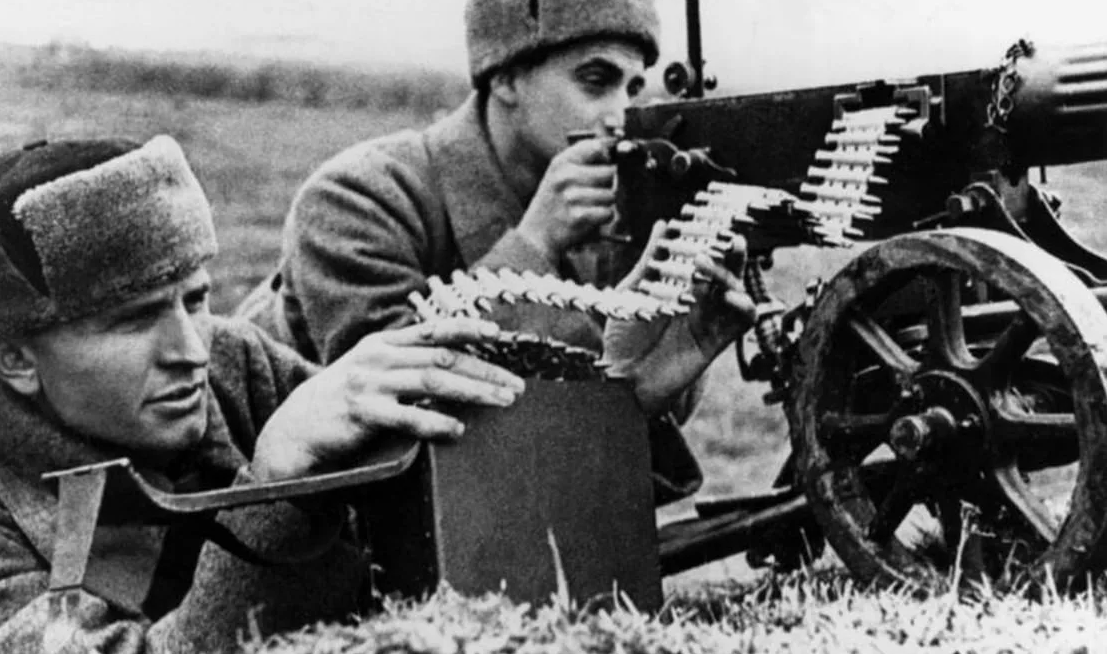 Советские пулеметчики. Источник Яндекс картинки