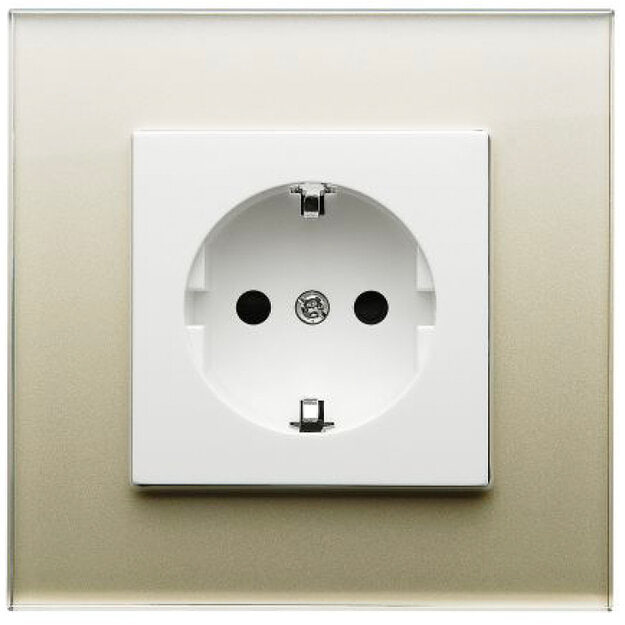 На фото: розетка от Jasmart, серия G-CLASSIC