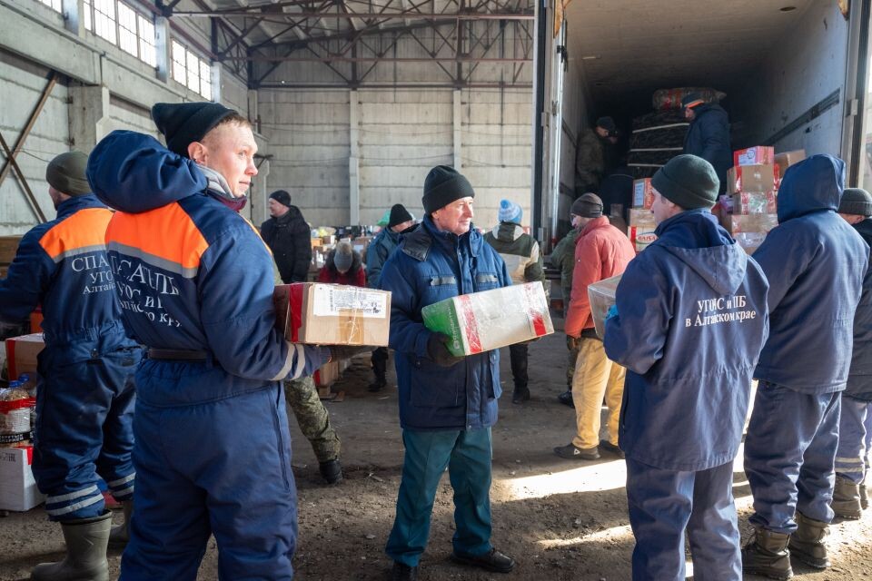    Отправка гуманитарного груза в зону спецоперации . Источник: Елизавета Бучнева