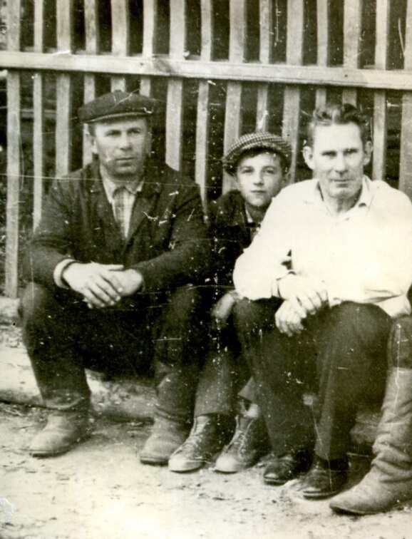 Конец 1970-х годов. Жуков Иван Егорович (слева)