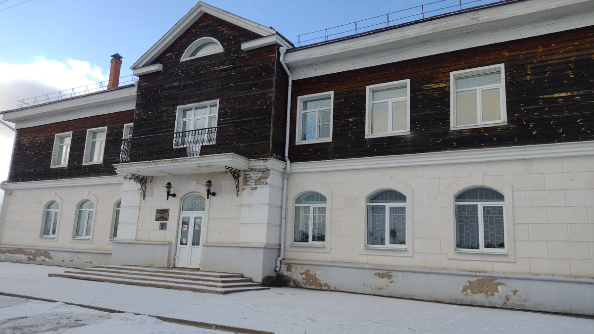 Здание краеведческого музея в Старице. Фото автора
