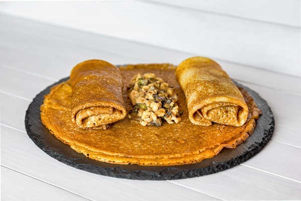 Покорение вкусом или ещё три необычных рецепта блинов для Масленицы - Блины с гречневой мукой и грибами