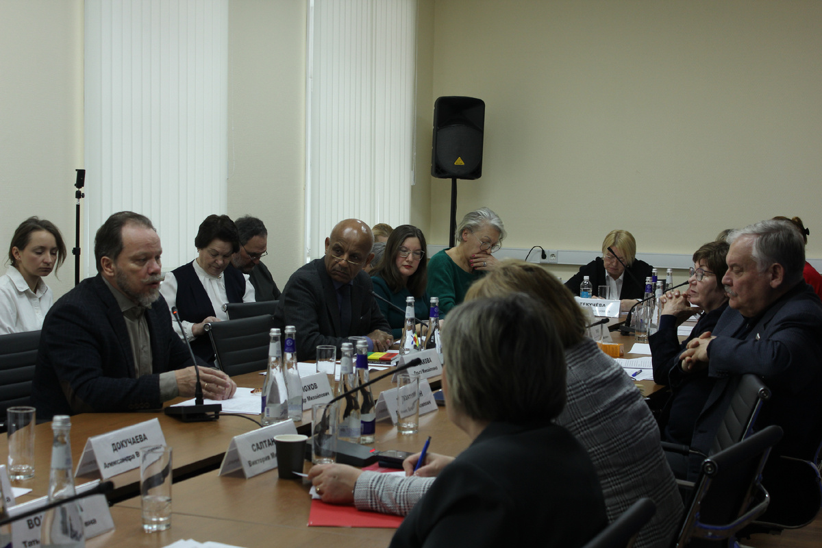 Фотография пресс-службы Института стран СНГ