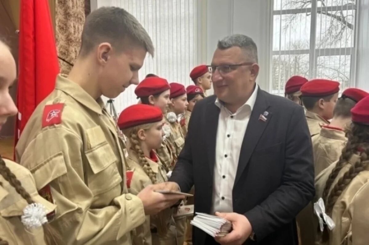    «Юнармию» пополнили более 90 школьников Володарского района Брянска