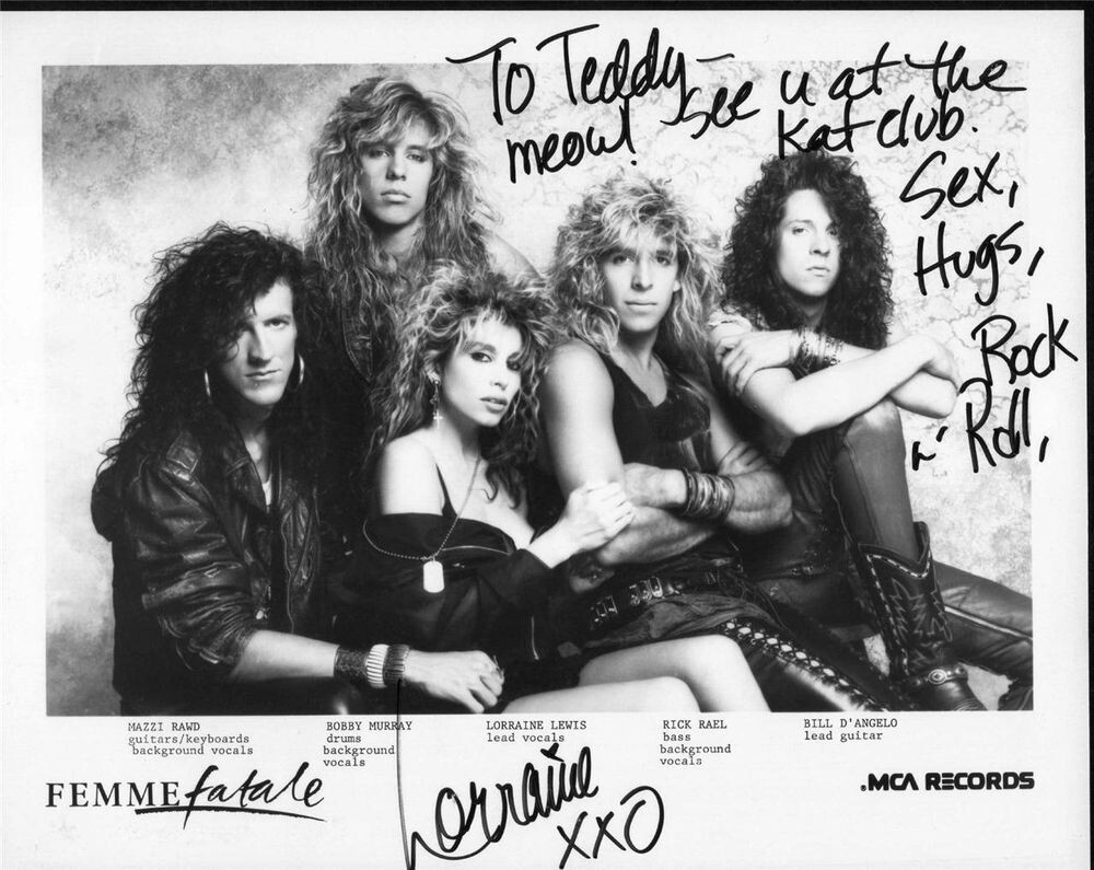 Femme Fatale Американская хард-рок-группа. Родом из Альбукерке, группа переехала в Лос-Анджелес и выпустила один студийный альбом, прежде чем распасться. Ведущая вокалистка Лоррейн Льюис перезапустила группу в 2013 году с полностью женским составом.