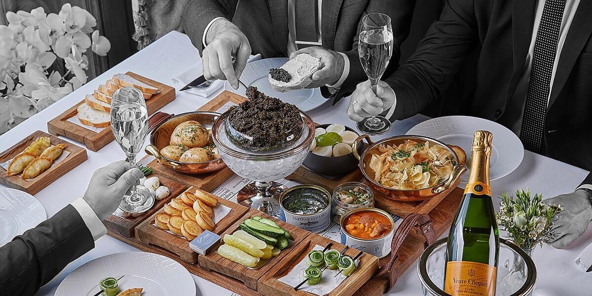 Пир горой. Иллюстрация из свободного доступа. 