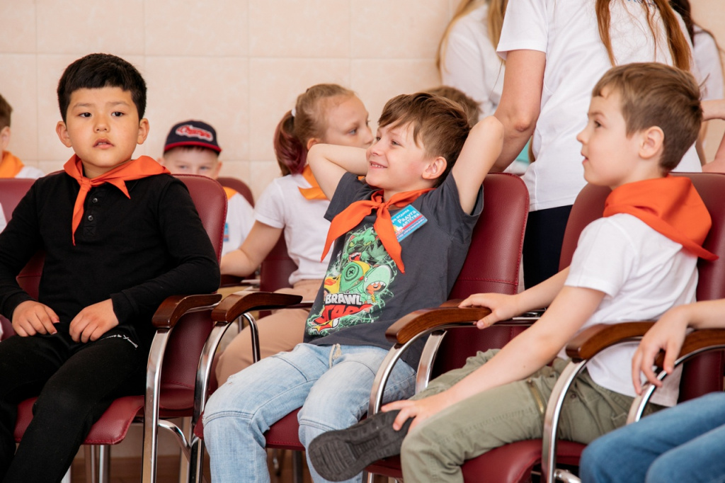    В какой лагерь отправить ребенка летом: путевки из Сургута и цены