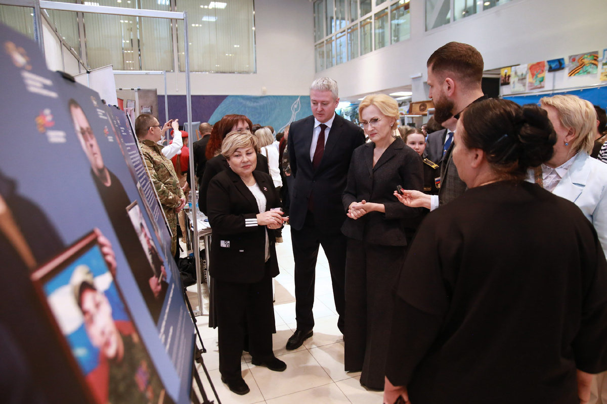 Фото: Открытие выставки «Отец героя» / kamgov.ru