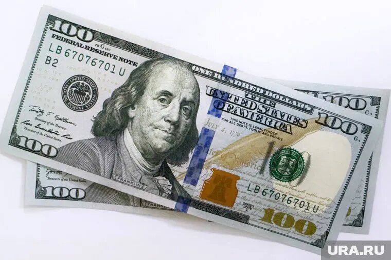 На данный момент обменять рубли на новый доллар в Тюмени практически невозможно. Фото: Екатерина Сычкова © URA.RU